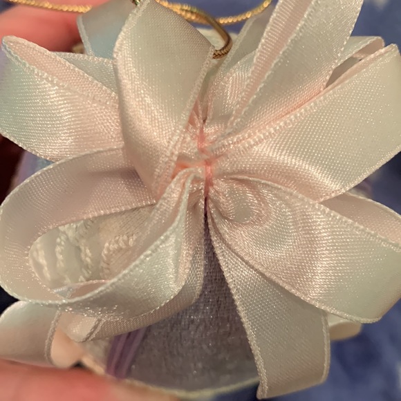 Timeless Treasures Purple and White Decorative Egg Box - Picture 7 of 7